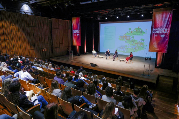 Evento gratuito para educadores da rede pública traz Geraldo Peçanha de Almeida a Porto Alegre